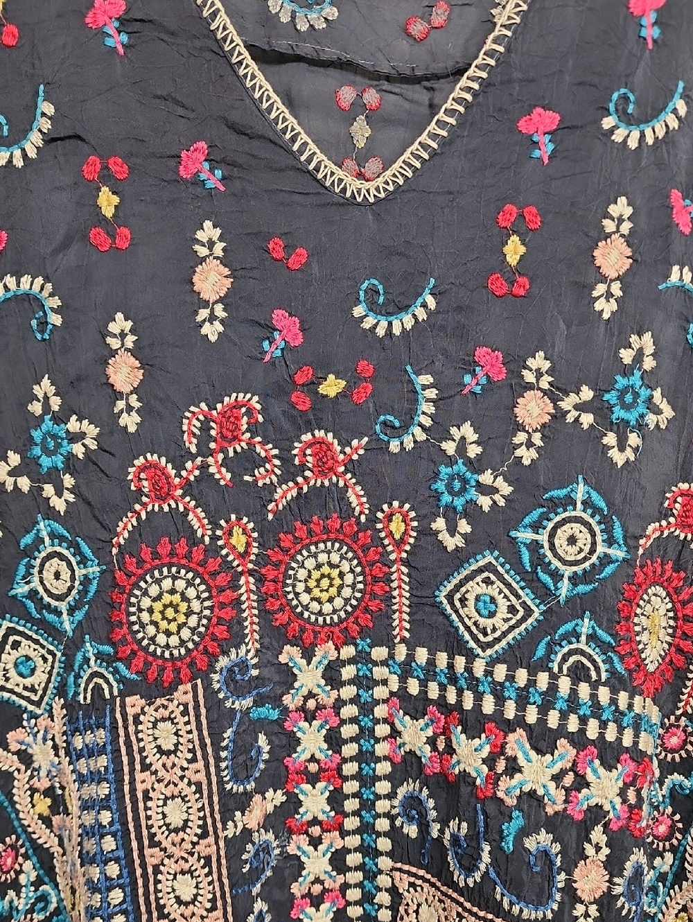 Johnny Was Navy Embroidered V-Neck Tunic with Multicolor Stitching Size 1X BOHO - Picture 3 of 11